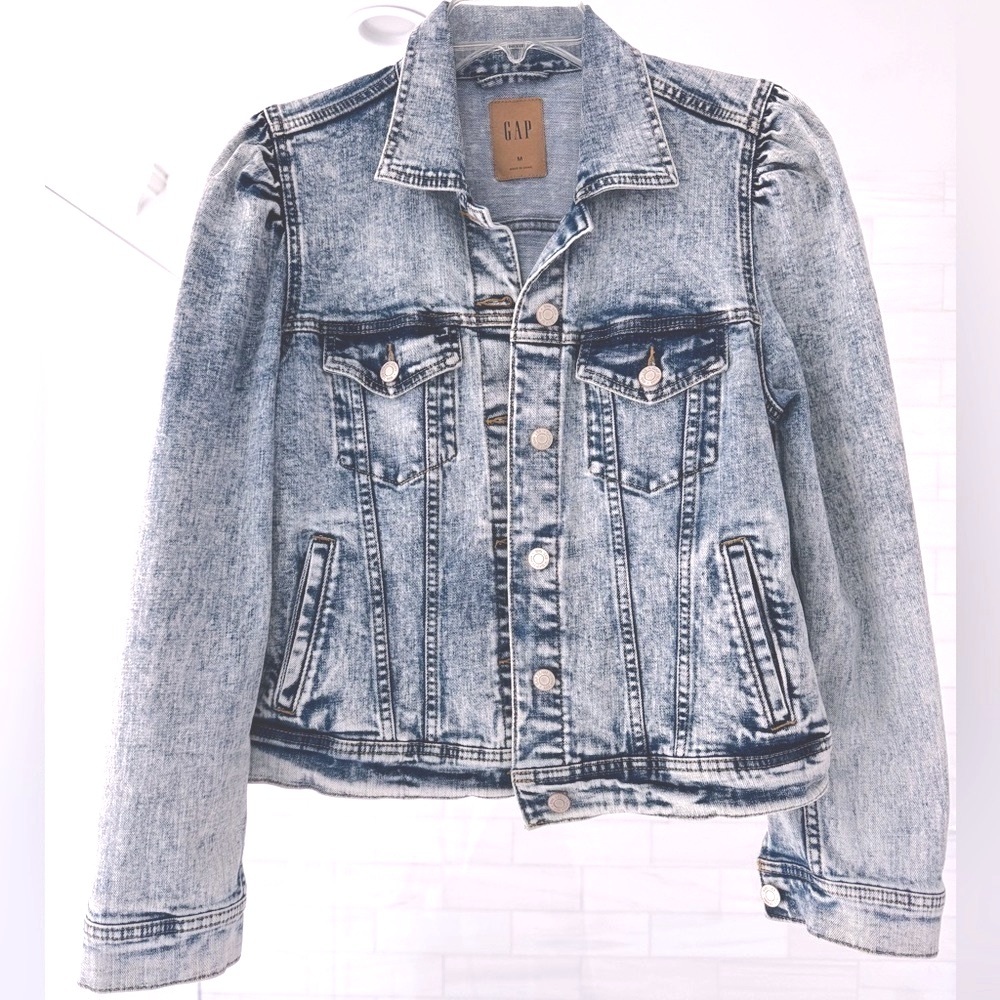 Women's Gap Light Wash Denim Jacket